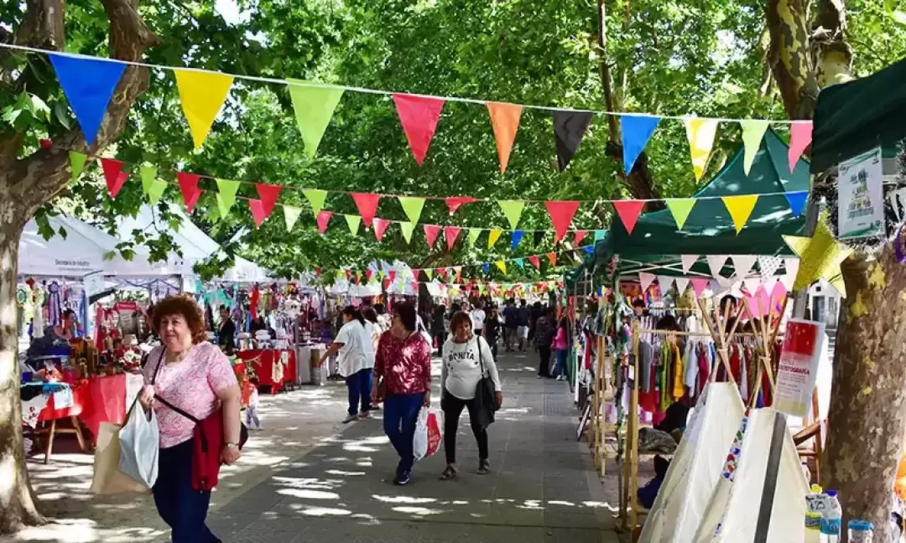 Expo Emprendedores: Un paseo de compras y celebración en honor al Santo Patrono