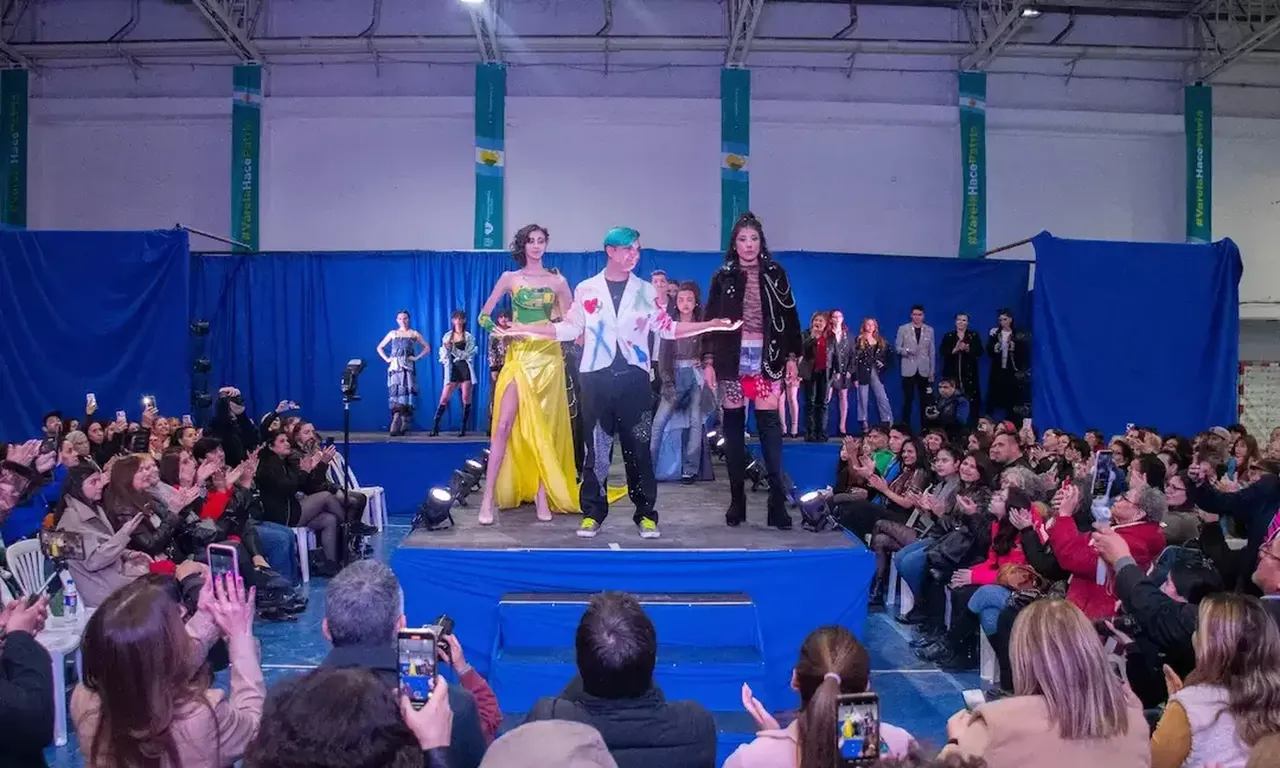 Moda, Inclusión y Conciencia Ambiental en el Desfile Osmosis