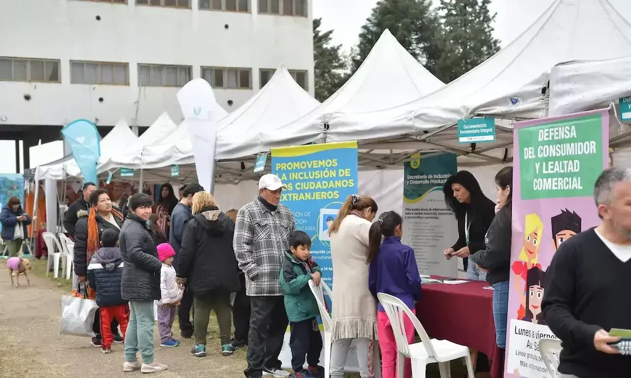 Acciones de Proximidad: Jornadas de Asesoramiento Integral Llegan a Gobernador Costa