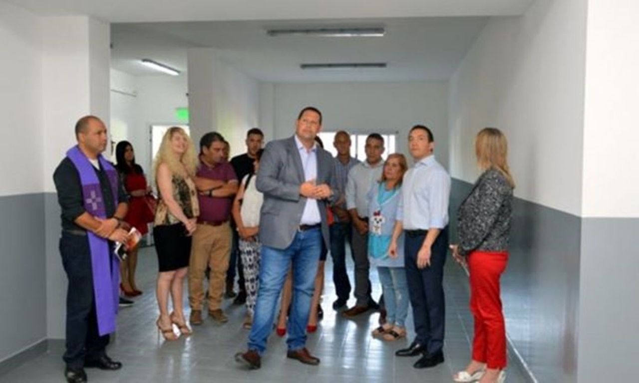 El Intendente Watson inauguró las nuevas instalaciones del Jardín municipal Nº16