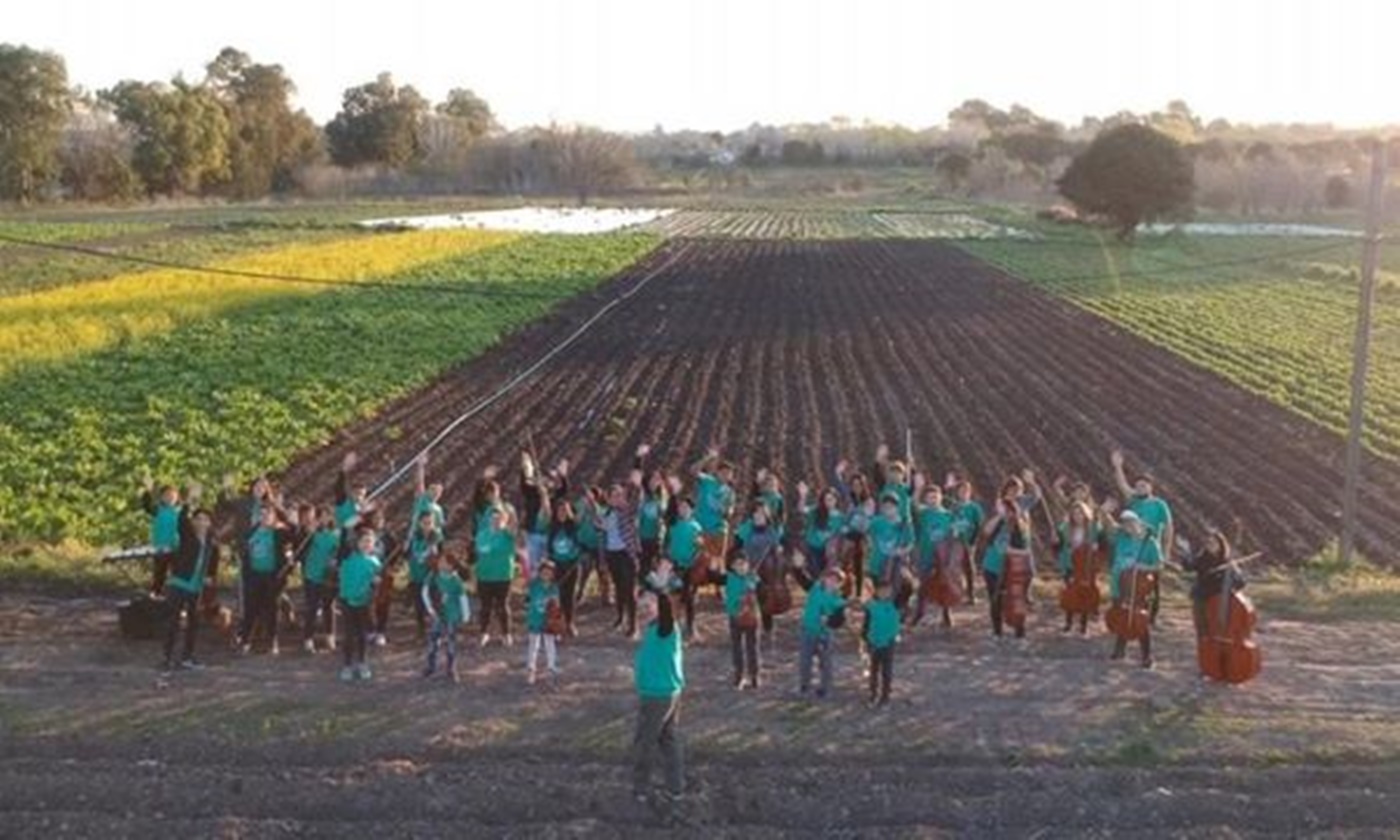 Orquesta de Florencio Varela presentará videoclip junto a Bruno Arias y músicos de todo el país