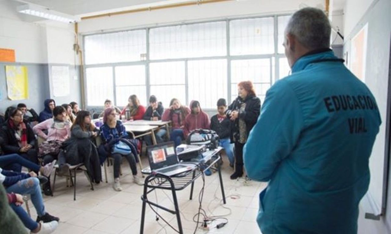 Seguridad Vial en las escuelas: “Mi primera licencia” en E.S Nº35